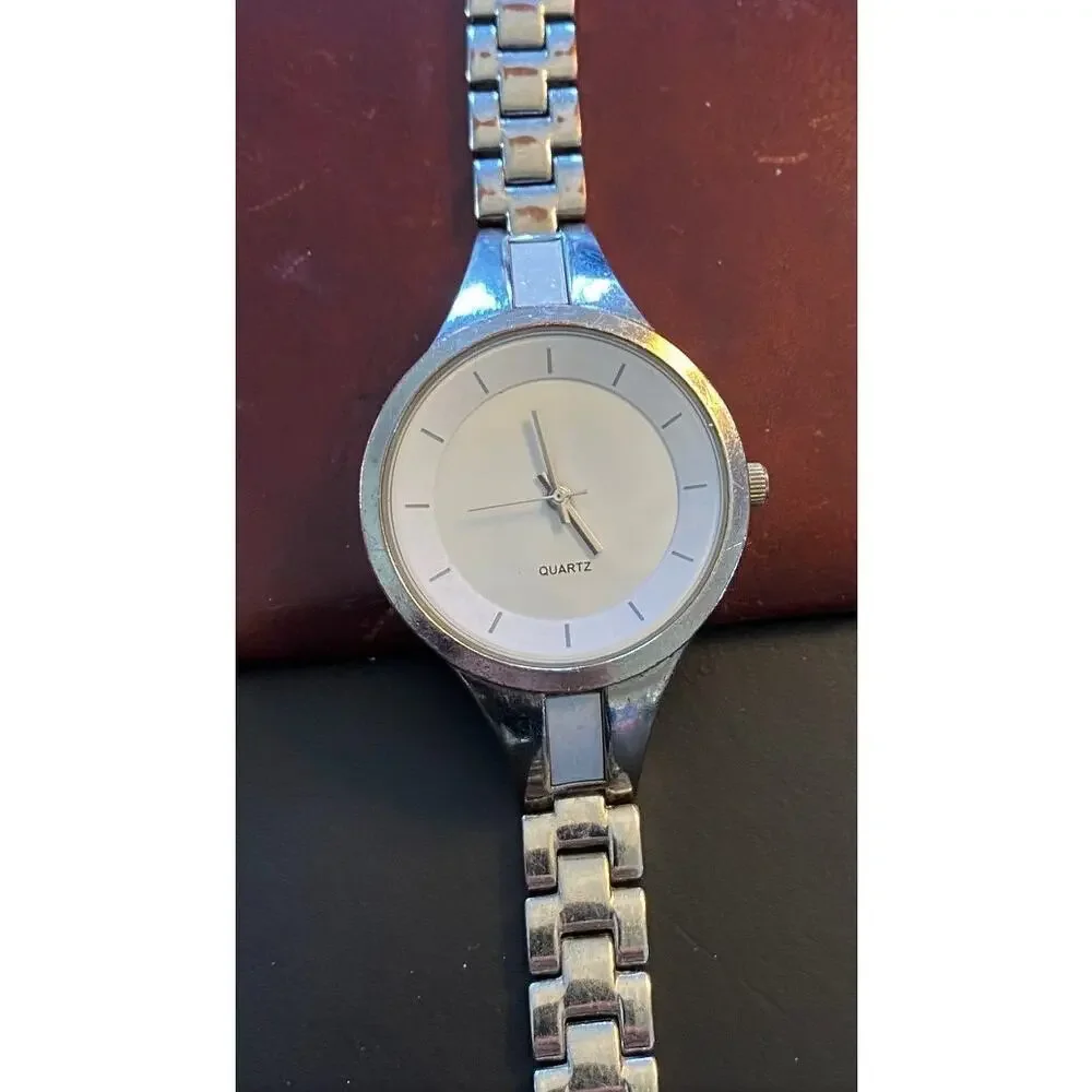 Women's 35mm silver Tone Quartz Watch